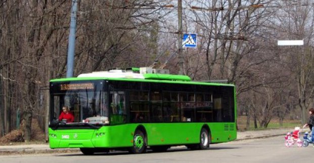 Троллейбус №13 временно сокращает свой маршрут
